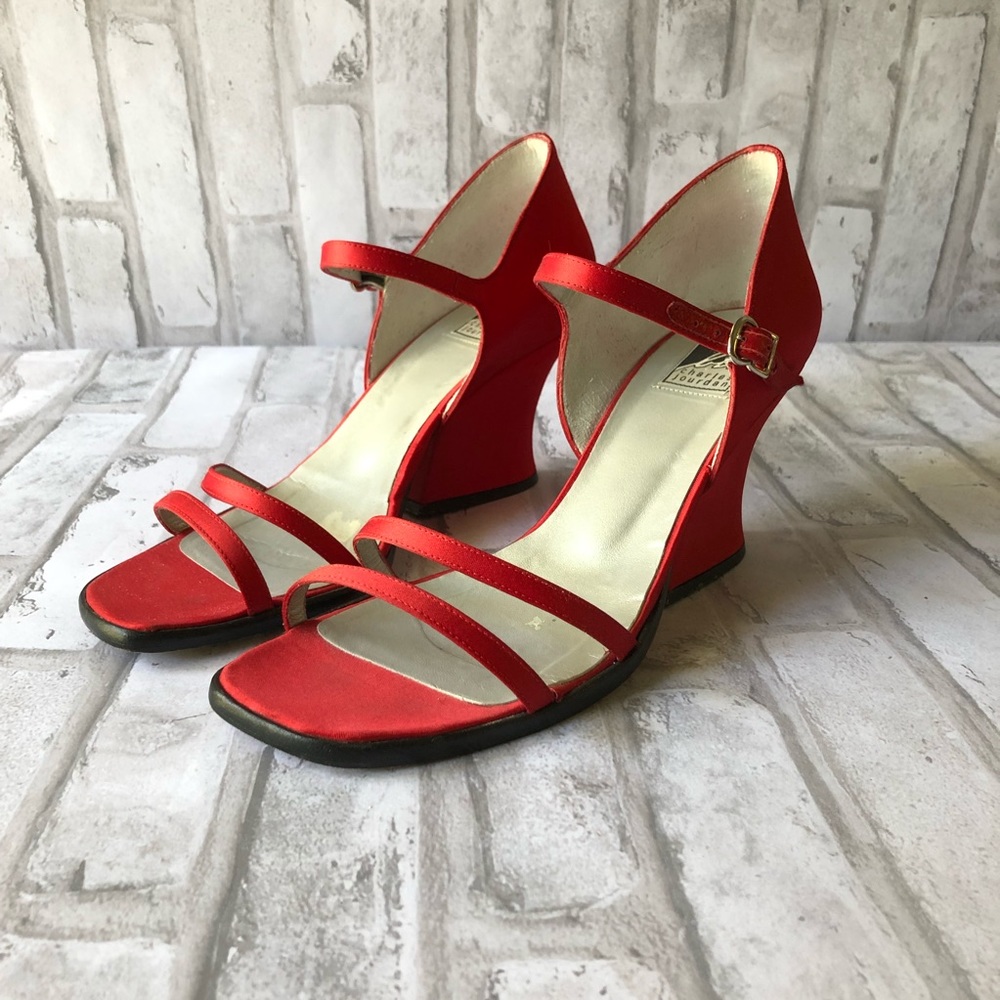 Red dressy Bis Charles Jordan sandals size 8.5